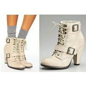 NWT Seychelles tan boots.